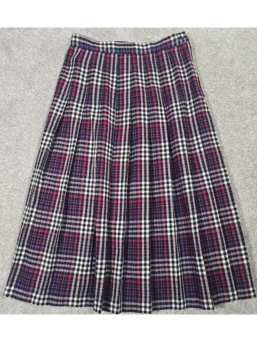 Leslie Fay Plaid Pleated Skirt Mid Length Poly Wool Blend USA Made Women's 12